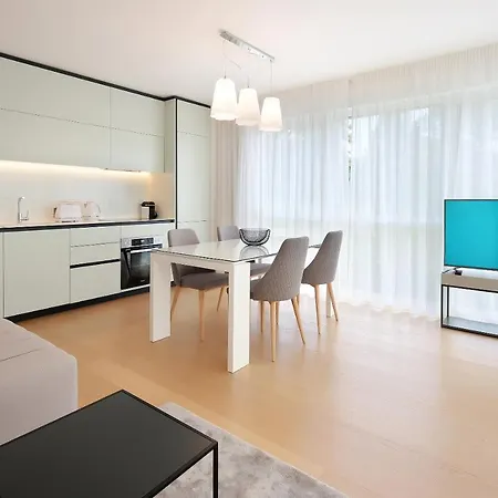 Apartment New With Swimming Pool Near The