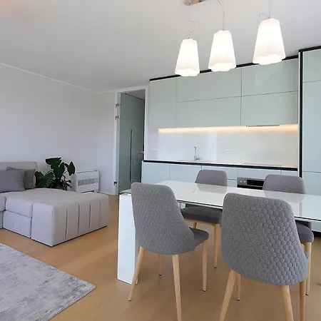 New With Swimming Pool Near The Apartment *