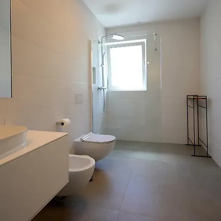 Apartment New With Swimming Pool Near The
