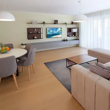 Apartment New With Swimming Pool Near The Icici