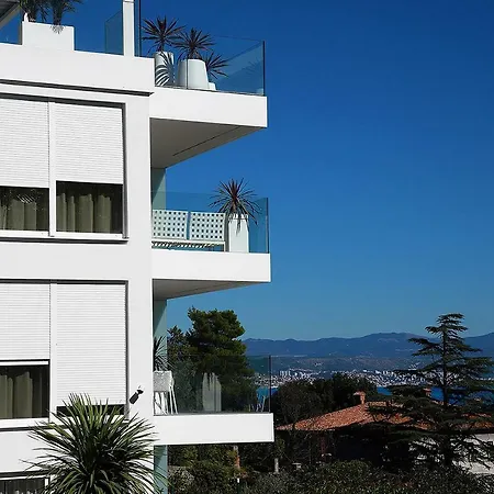 Apartment New With Swimming Pool Near The Icici