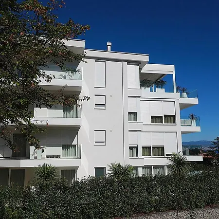 New With Swimming Pool Near The Apartment